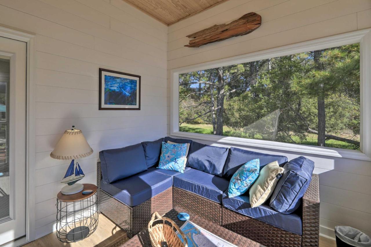 Beaufort Pad With Patio 3 Blocks To Waterfront! Exteriör bild